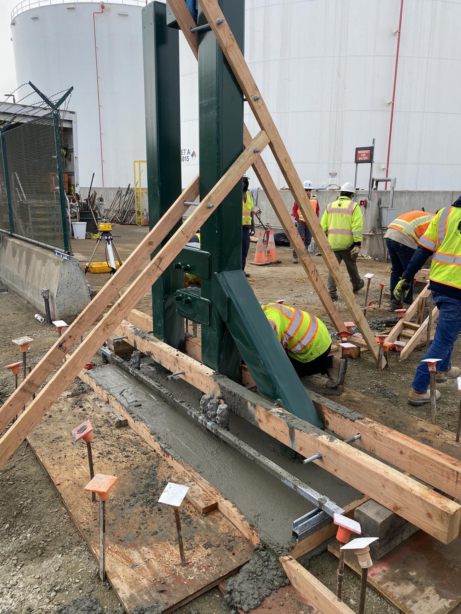 gate footing